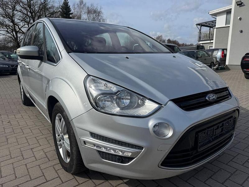 Gebraucht Ford S-MAX Titanium 163 PS (119 kW) 2013 Van / Kleinbus