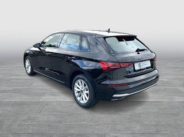 Gebraucht Audi A3 Basis 116 PS (85 kW) 2025 Schwarz Limousine