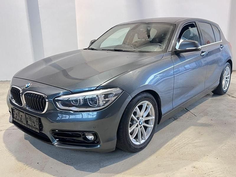 Gebraucht BMW 118 Advantage 136 PS (100 kW) 2018 Grau Kleinwagen