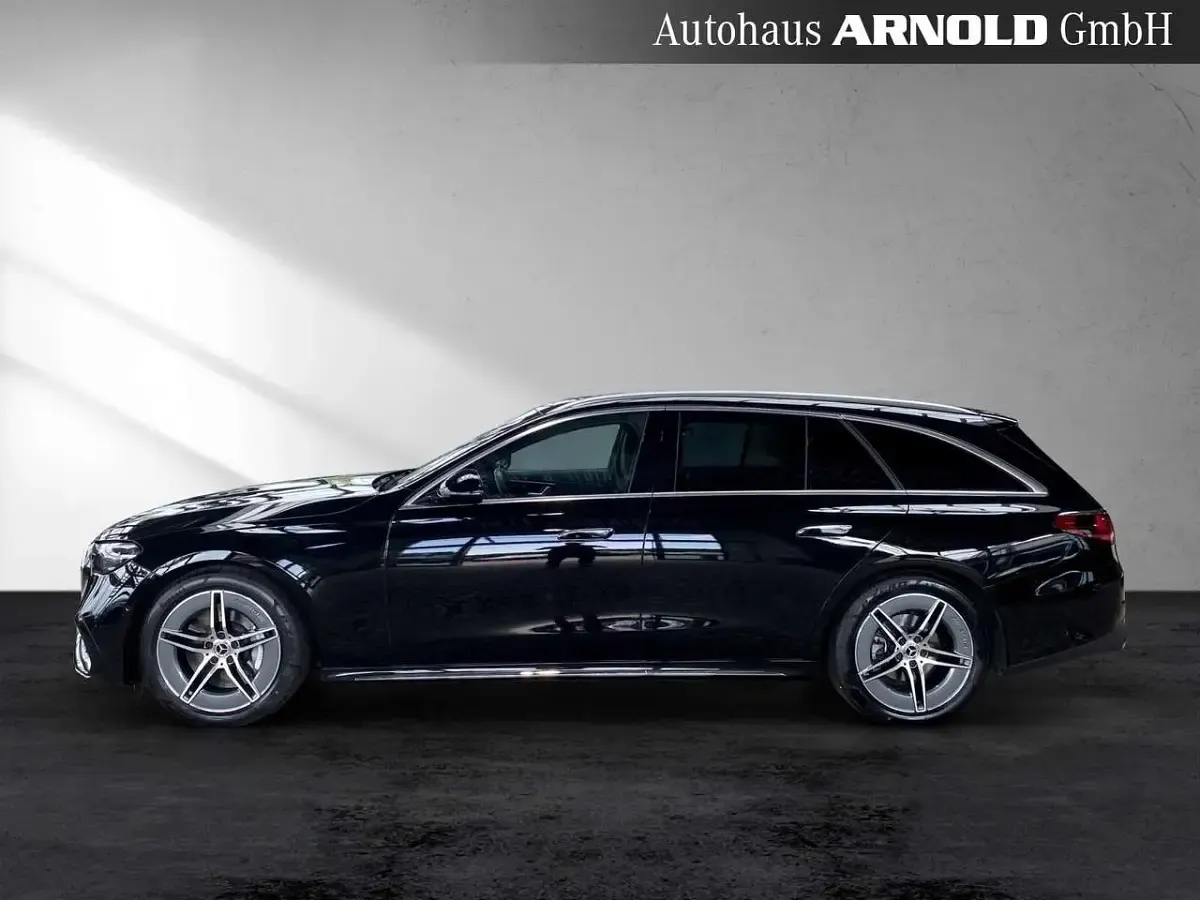 Gebraucht Mercedes E220 AMG line 197 PS (144 kW) 2025 Schwarz Kombi