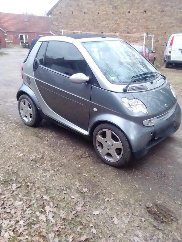 Silber Gebraucht 2003 Smart ForTwo Coupé Cabrio | 2.700 € (Fairer Preis) - Bild 1/4