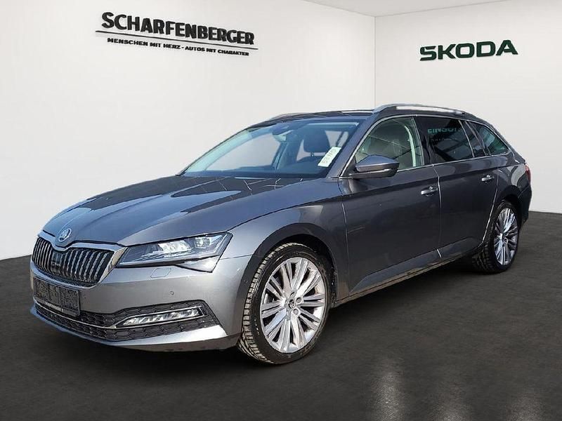 Gebraucht Skoda Superb Style 200 PS (147 kW) 2024 Graphitegrau metallic Kombi