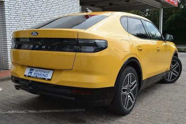 Neu Ford Capri Premium 250 kW (340 PS) 2025 Gelb SUV
