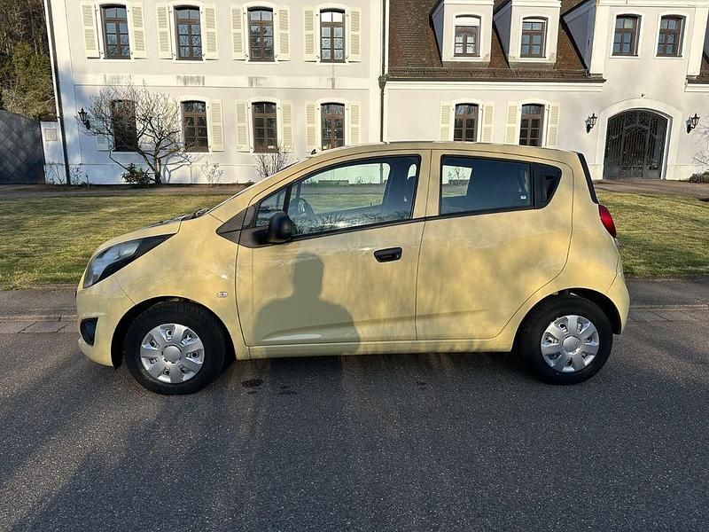 Gebraucht Chevrolet Spark LS 68 PS (50 kW) 2013 Gelb Kleinwagen