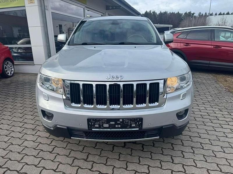 Gebraucht Jeep Grand Cherokee Limited 241 PS (177 kW) 2012 Bright silver metallic clear SUV