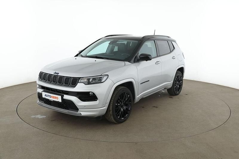 Gebraucht Jeep Compass 60 PS (44 kW) 2022 Grau SUV