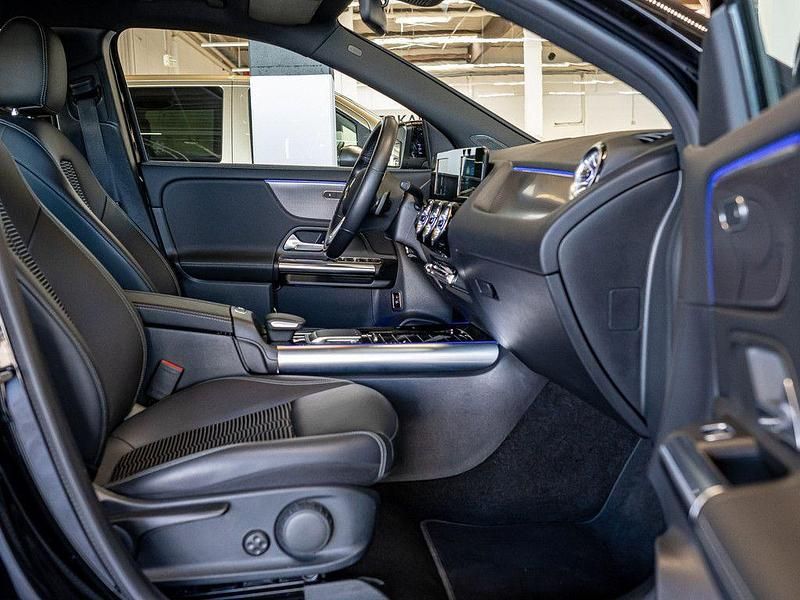 Gebraucht Mercedes EQA250 Progressive 140 kW (191 PS) 2022 Schwarz SUV