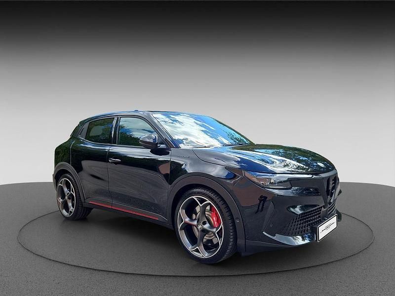 Neu Alfa Romeo Junior Veloce 206 kW (281 PS) 2025 Schwarz SUV