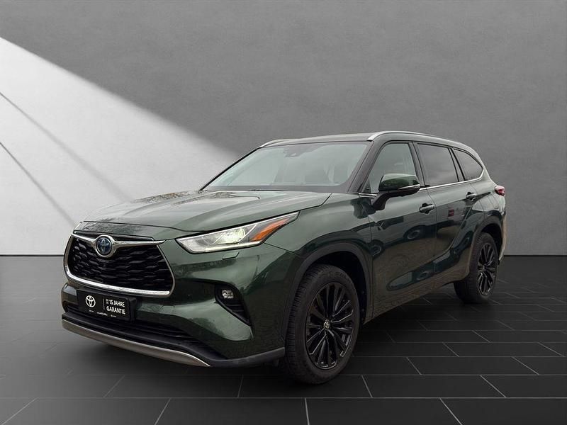 Gebraucht Toyota Highlander Hybrid Luxury 247 PS (181 kW) 2024 Green mm SUV