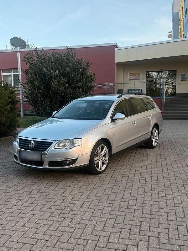 Usata VW Passat 140 CV (102 kW) 2009 Argento Station wagon
