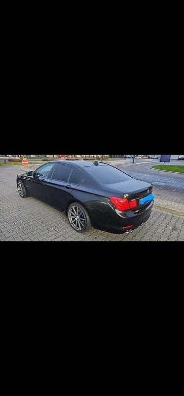 Gebraucht BMW 730 245 PS (180 kW) 2010 Limousine