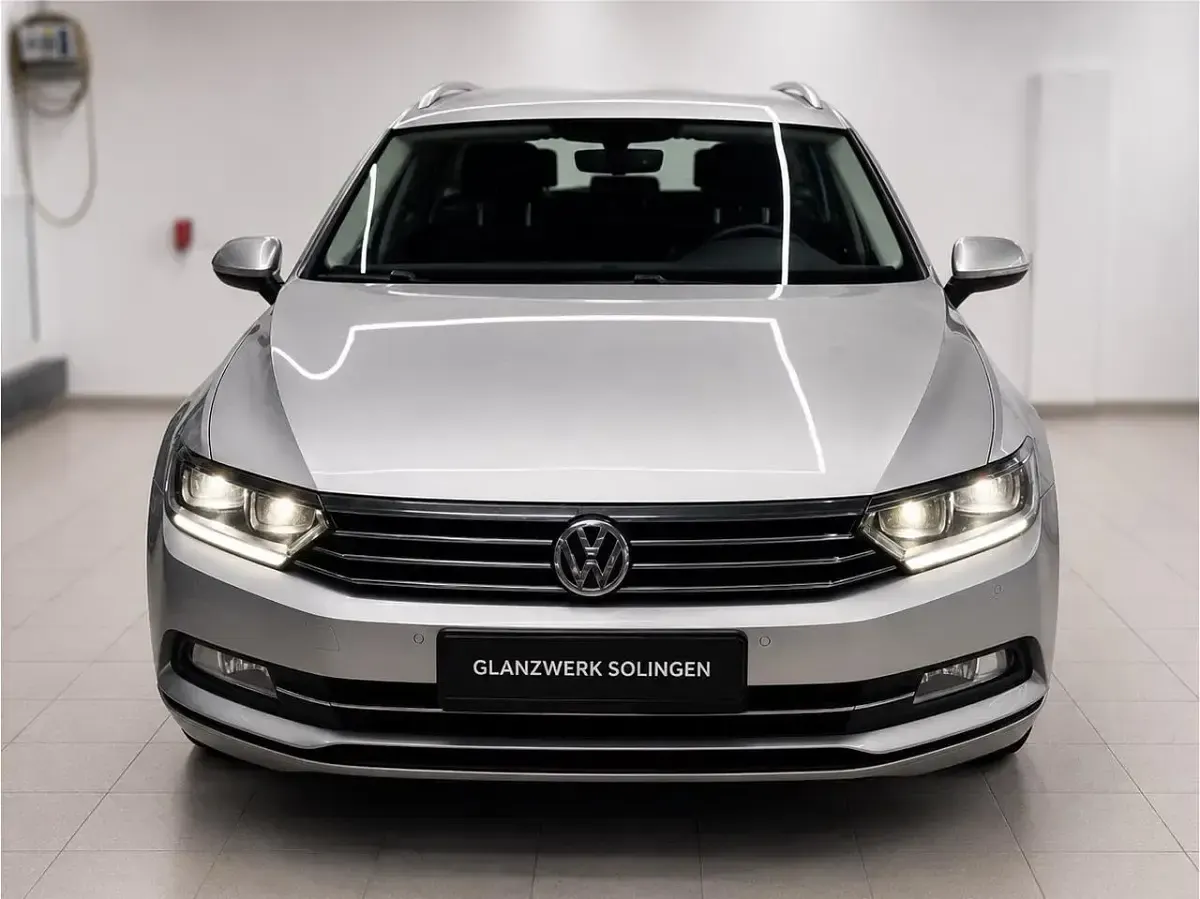 Gebraucht VW Passat 120 PS (88 kW) 2015 Silber Kombi