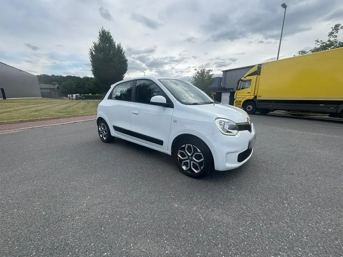 Gebraucht Renault Twingo SE 65 PS (47 kW) 2021 Weiß Kleinwagen