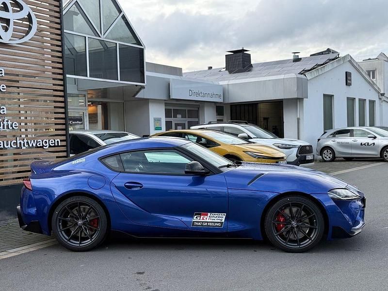 Neu Toyota Supra 340 PS (250 kW) 2025 Blau Coupé