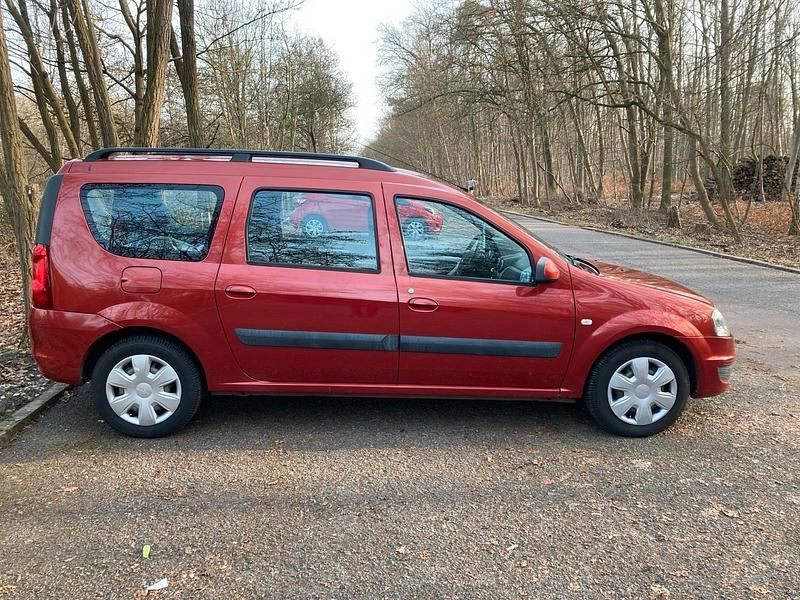Gebraucht Dacia Logan 75 PS (55 kW) 2010 Rot Kombi