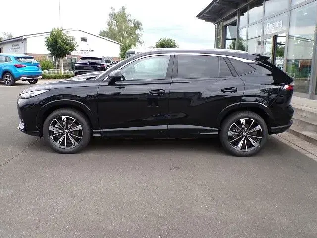 Neu MG HS Luxury 224 PS (164 kW) 2026 Schwarz SUV
