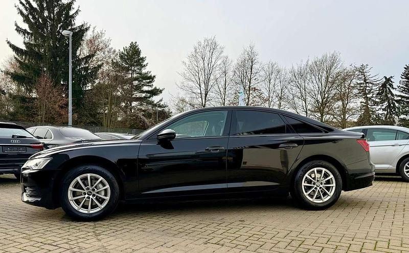 Gebraucht Audi A6 163 PS (119 kW) 2022 Brillantschwarz Limousine