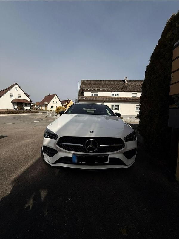 Gebraucht Mercedes CLA200 163 PS (119 kW) 2021 Weiß Coupé
