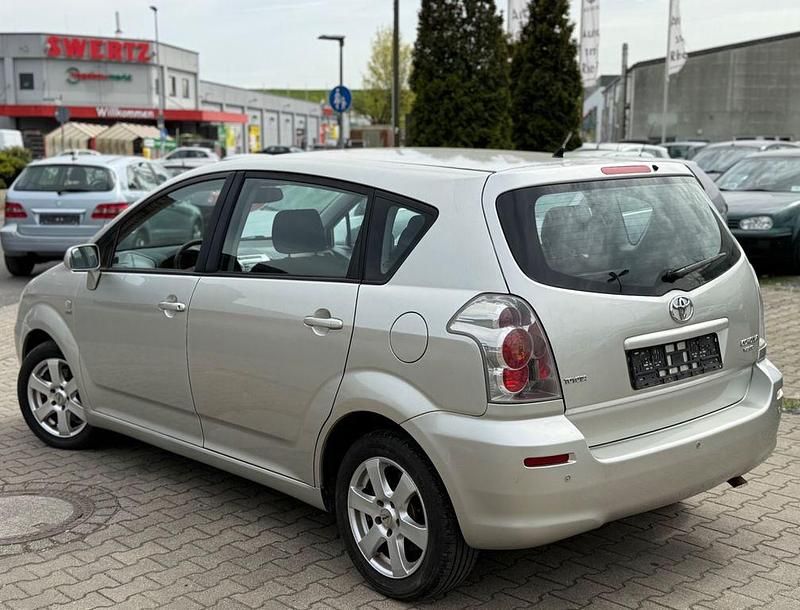 Gebraucht Toyota Corolla Verso Sol 129 PS (94 kW) 2004 Silber Van / Kleinbus