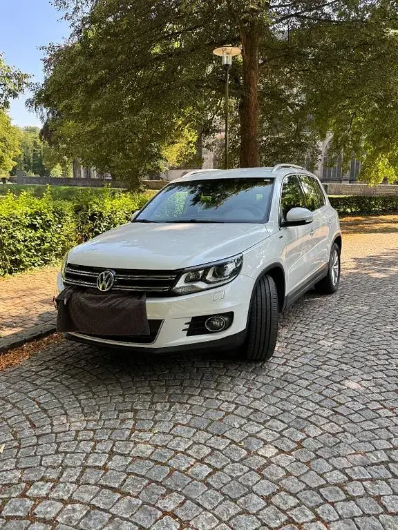 Gebraucht VW Tiguan LOUNGE 110 PS (80 kW) 2016 Weiß SUV