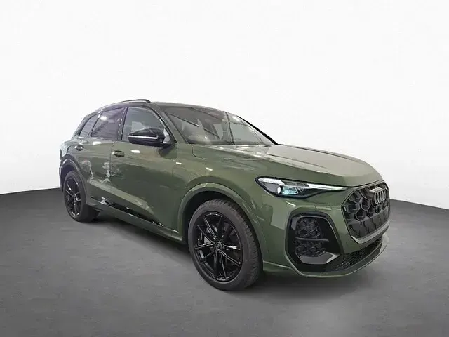 Gebraucht Audi Q5 S-Line 204 PS (150 kW) 2025 Distriktgrün metallic SUV