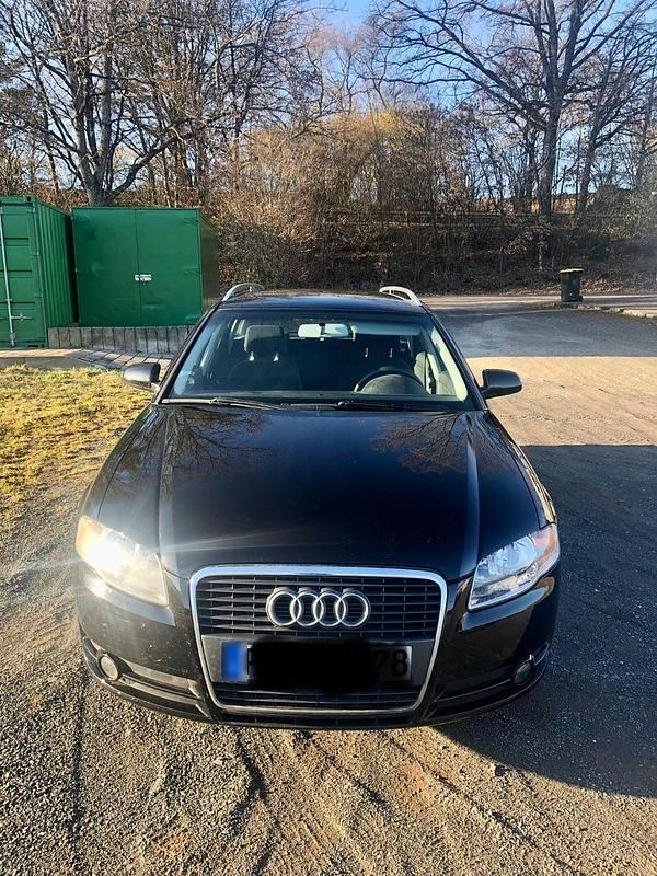 Second-hand Audi A4 131 CP (96 kW) 2005 Negru Break