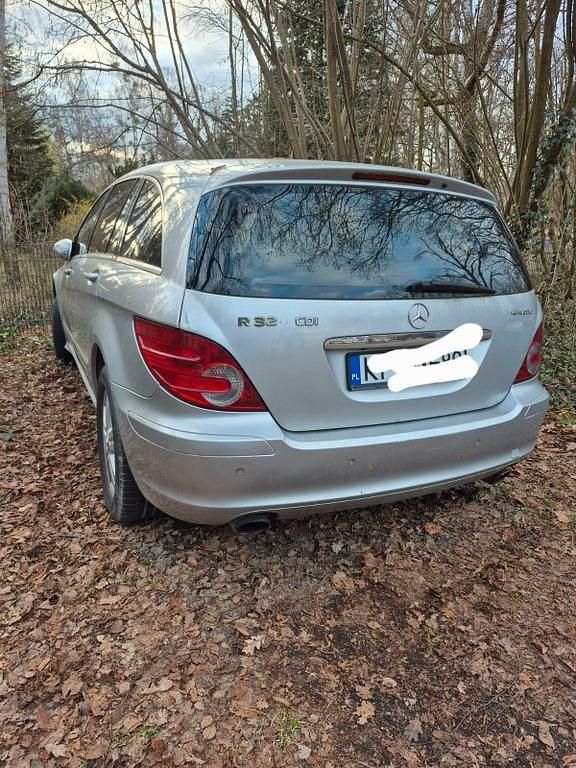 Gebraucht Mercedes R320 224 PS (164 kW) 2007 Silber Van / Kleinbus