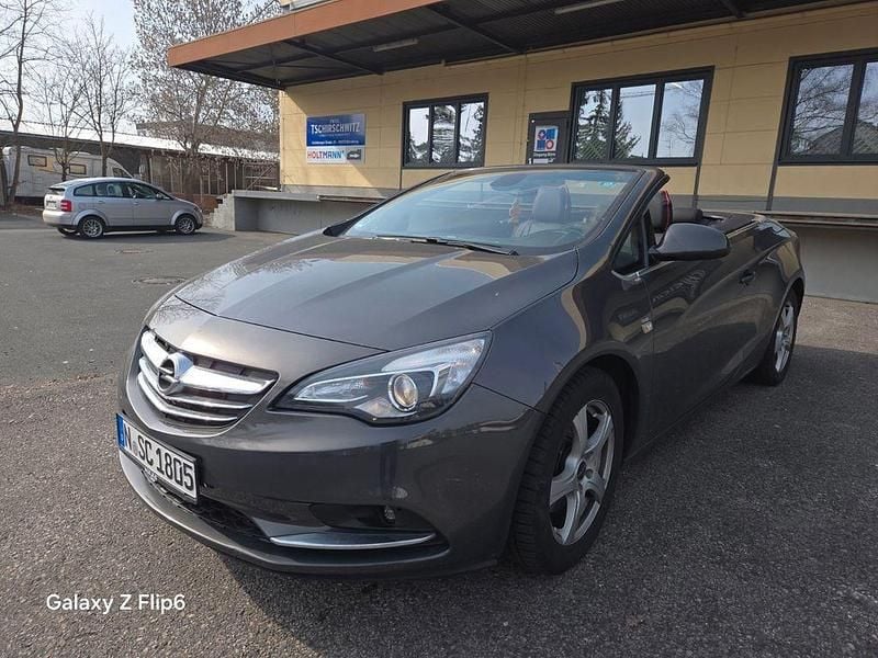 Gebraucht Opel Cascada Edition 140 PS (102 kW) 2015 Grau Cabrio