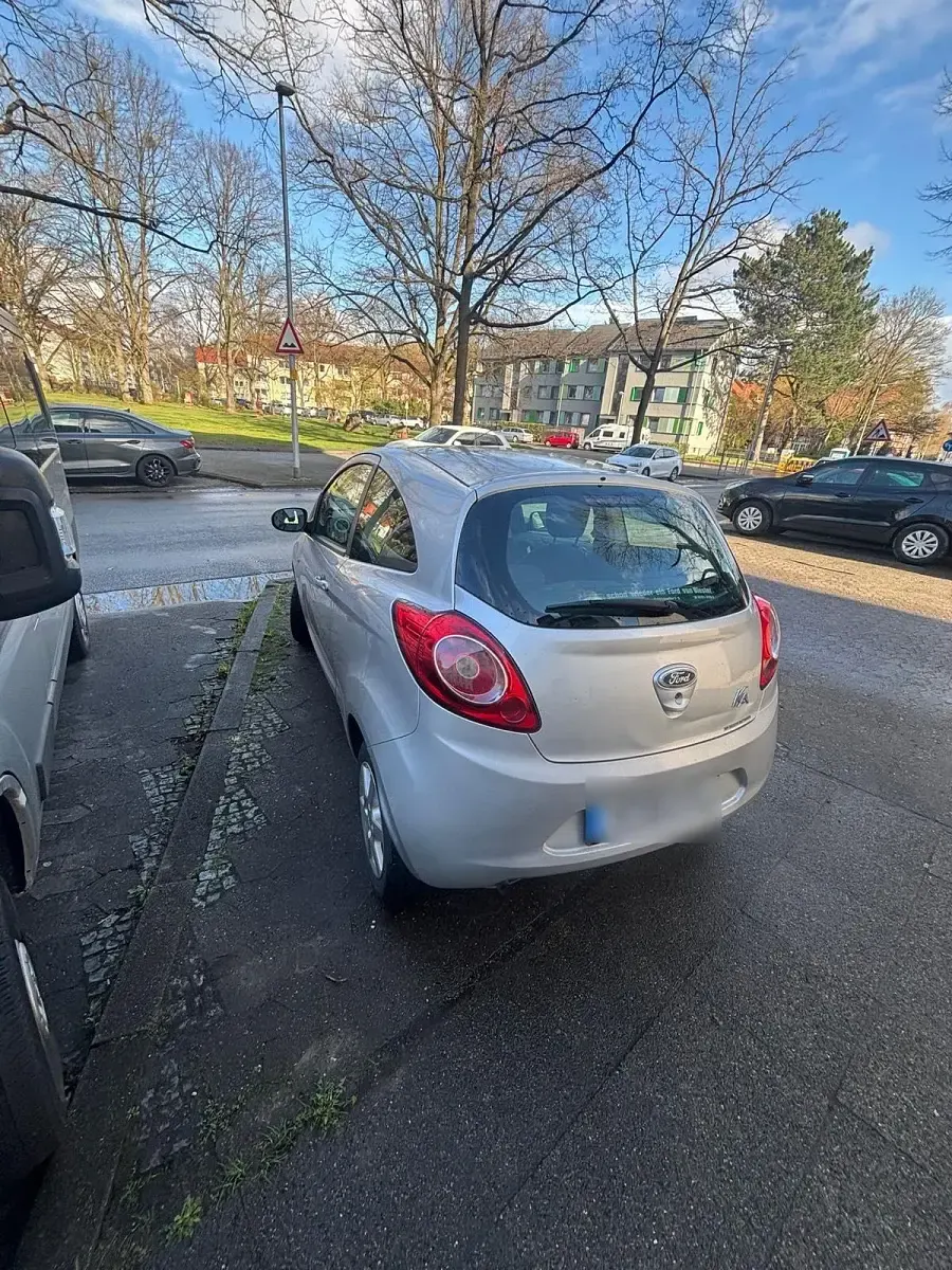 Używany Ford Ka 70 KM (51 kW) 2008 Srebrny Hatchback