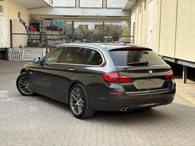 Gebraucht BMW 530 Performance 258 PS (189 kW) 2016 Grau Limousine