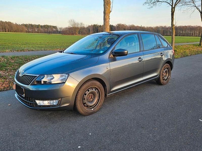 Grau Gebraucht 2014 Skoda Rapid Elegance Limousine | 8.500 € (Fairer Preis) - Bild 1/4