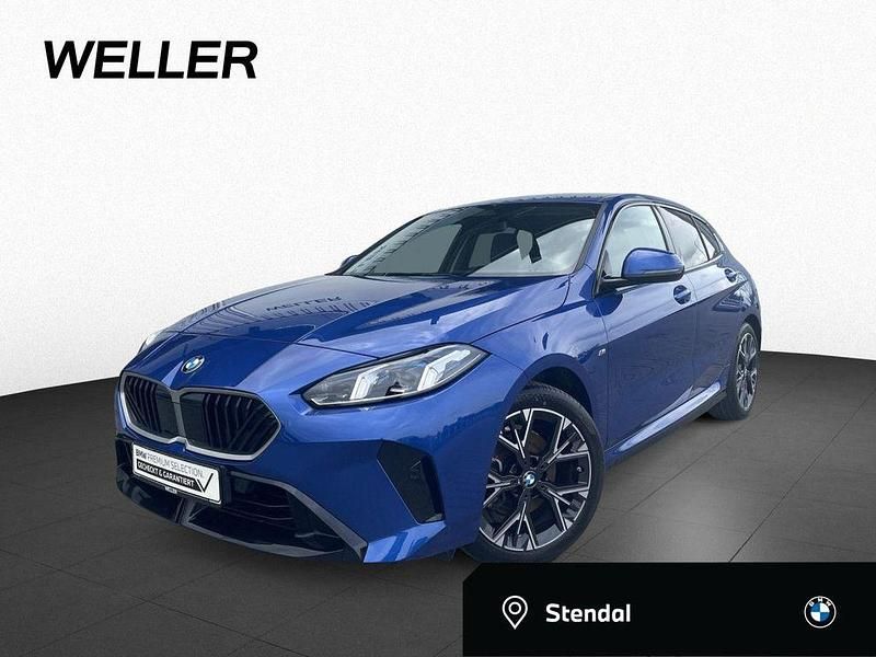 Schwarz Gebraucht 2024 BMW 120 Sport Line Kleinwagen | 32.950 € (Superpreis) - Bild 1/4