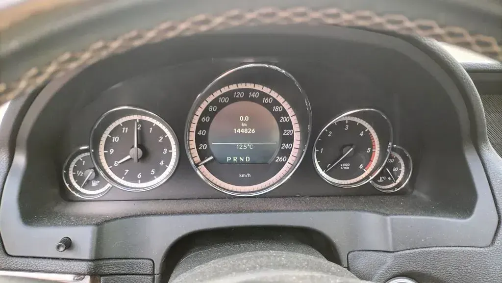 Gebraucht Mercedes E350 265 PS (194 kW) 2010 Grau Coupé