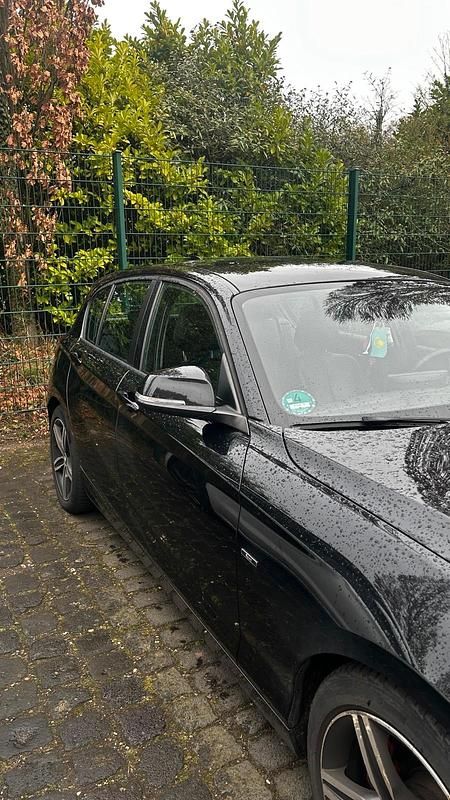 Gebraucht BMW 118 170 PS (125 kW) 2011 Schwarz Kleinwagen