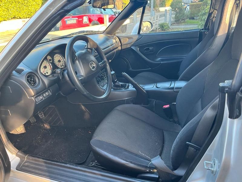 Gebraucht Mazda MX5 110 PS (80 kW) 2002 Silber Cabrio