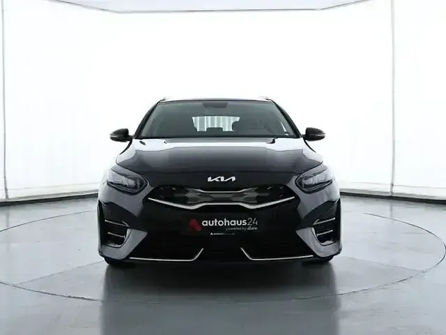 Gebraucht Kia Ceed Platinum Edition 105 PS (77 kW) 2023 Schwarz Kleinwagen