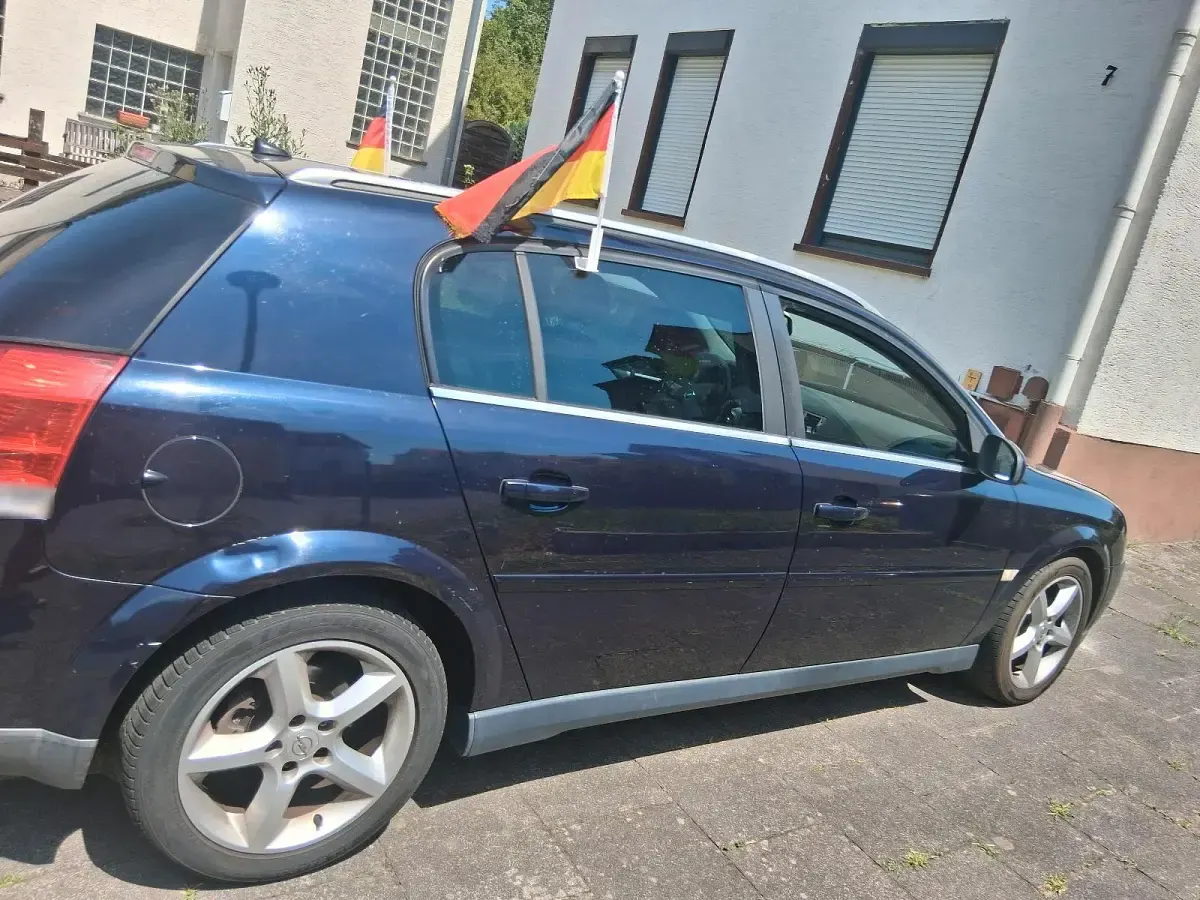 Gebraucht Opel Signum 155 PS (114 kW) 2005 Blau Kleinwagen