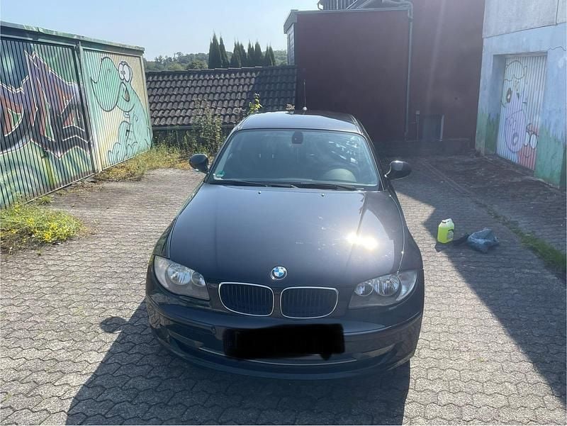 Schwarz Gebraucht 2012 BMW 116 Kleinwagen | 4.000 € (Superpreis) - Bild 1/4