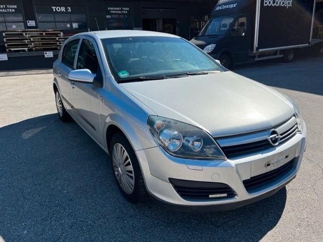 Gebraucht Opel Astra Enjoy 105 PS (77 kW) 2004 Silber Limousine