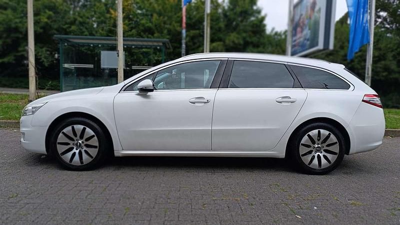 Weiß Gebraucht 2011 Peugeot 508 Kombi | 5.300 € (Fairer Preis) - Bild 1/4