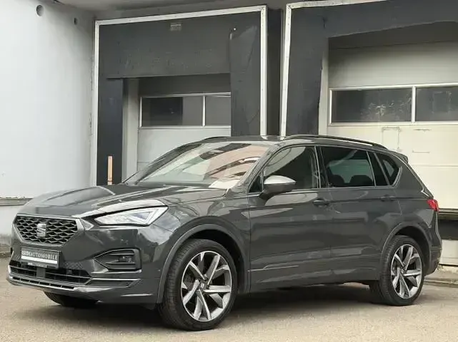 Gebraucht Seat Tarraco FR 150 PS (110 kW) 2023 Grau SUV