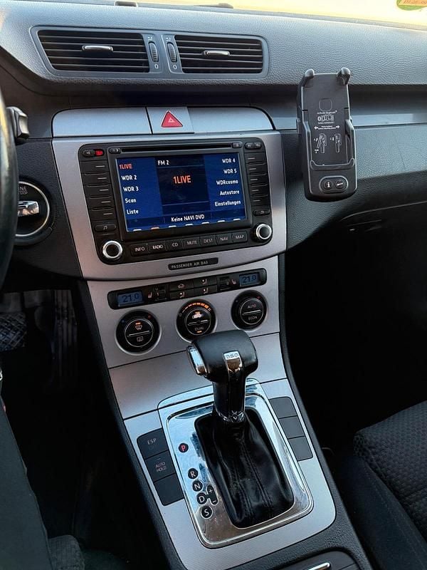 Gebraucht VW Passat 140 PS (102 kW) 2006 Grau Kombi