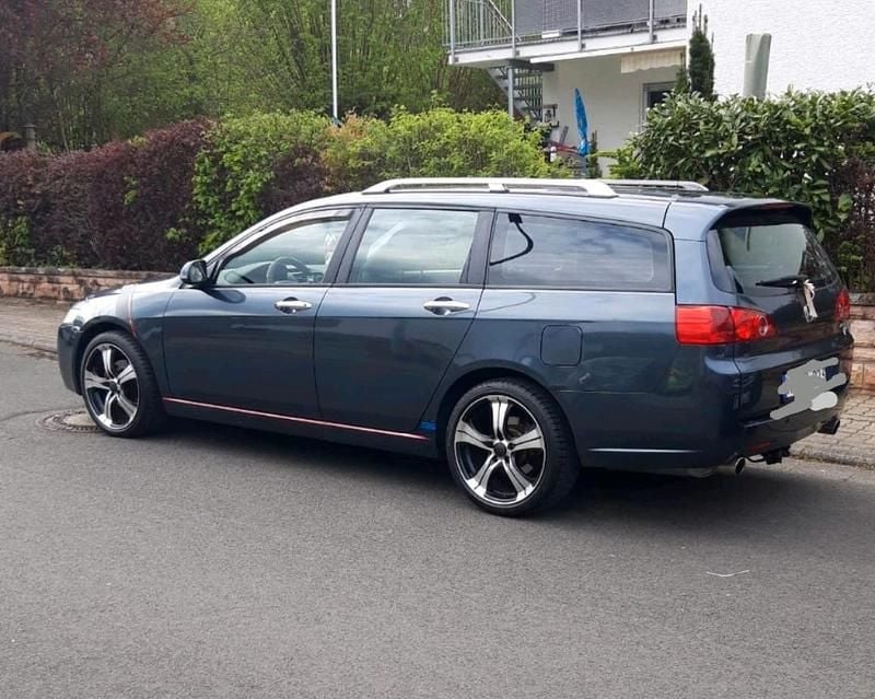 Grau Gebraucht 2005 Honda Accord Kombi | 3.100 € (Guter Preis) - Bild 1/4