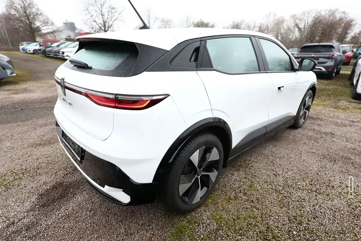 Gebraucht Renault Mégane Equilibre 160 kW (218 PS) 2022 Weiß