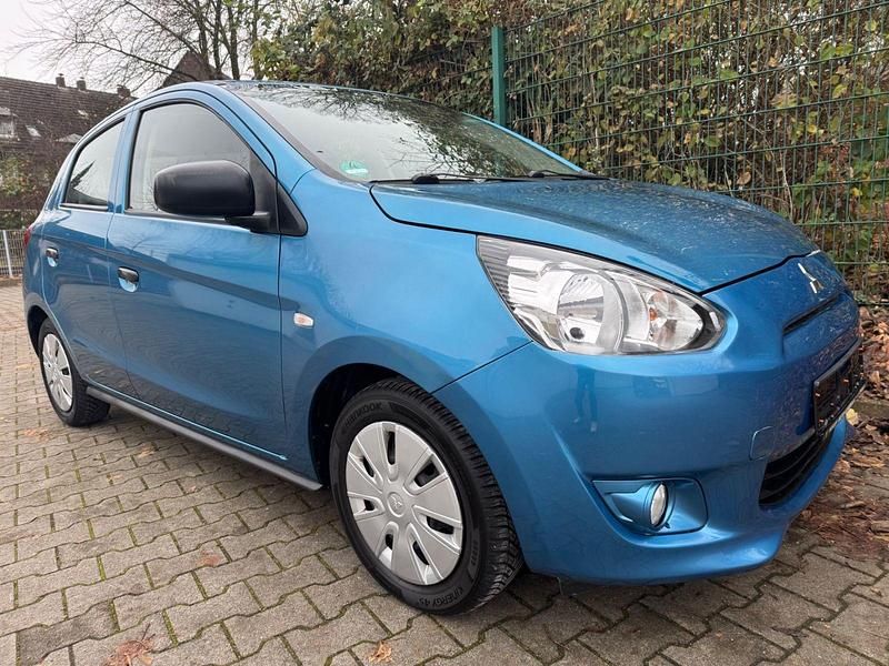 Blau Gebraucht 2016 Mitsubishi Space Star Kleinwagen | 3.990 € (Fairer Preis) - Bild 1/4