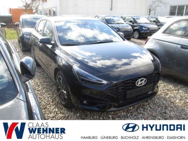 Schwarz Neu 2025 Hyundai i30 Advantage Limousine | 23.900 € (Fairer Preis) - Bild 1/4