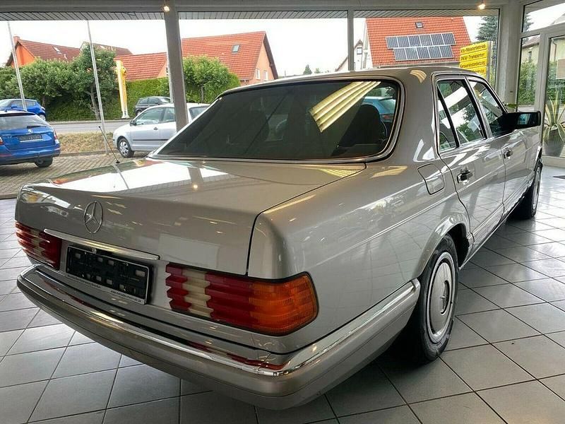 Gebraucht Mercedes S260 SE 160 PS (117 kW) 1990 Silber Limousine