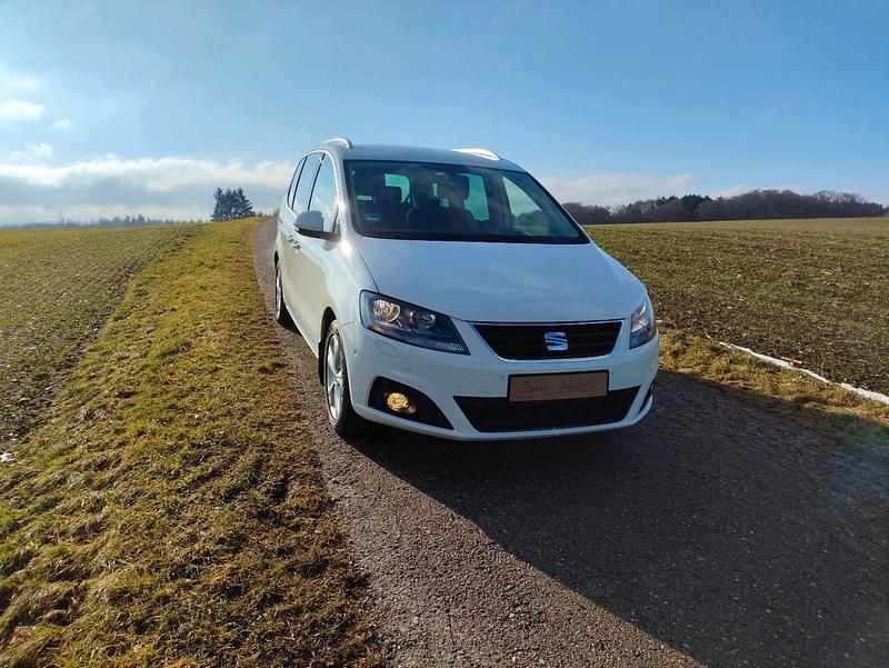 Gebraucht Seat Alhambra 4Drive 185 PS (136 kW) 2017 Weiß Van / Kleinbus
