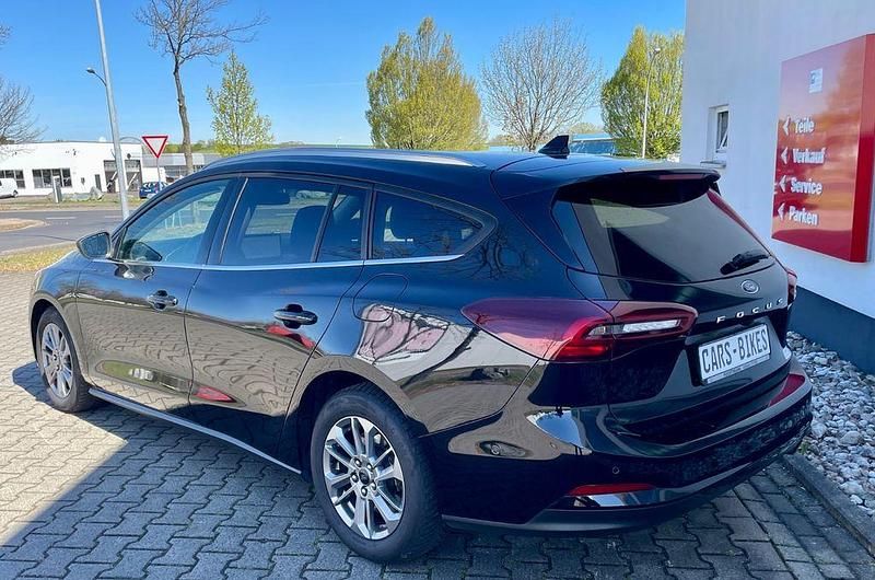 Gebraucht Ford Focus Titanium X 116 PS (85 kW) 2023 Schwarz Limousine