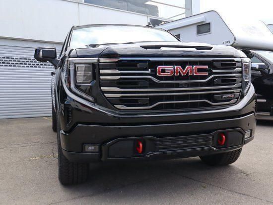 Neu GMC Sierra 426 PS (313 kW) 2025 Schwarz Pickup